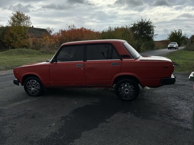 ВАЗ 2107 1996 в Гадяче на Automoto.ua Красный ВАЗ 2107, объемом двигателя 1.5 л и пробегом 81 тыс. км за 800 $, фото 2 на Automoto.ua