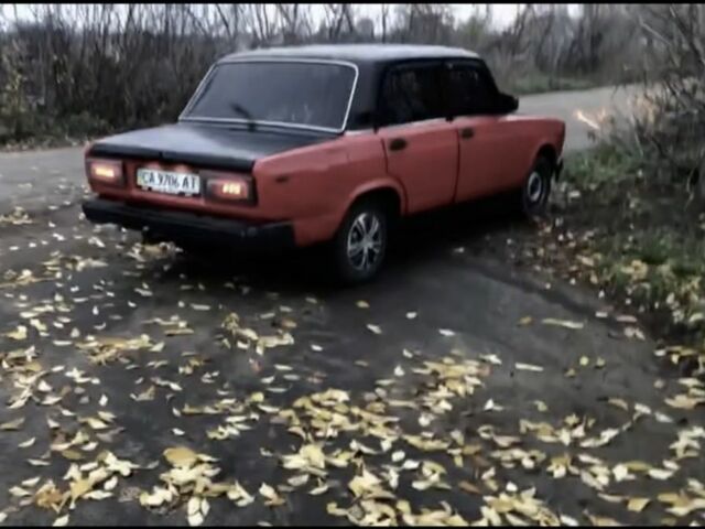 Красный ВАЗ 2107, объемом двигателя 1.5 л и пробегом 62 тыс. км за 550 $, фото 5 на Automoto.ua