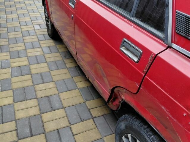 Красный ВАЗ 2107, объемом двигателя 1.7 л и пробегом 1000 тыс. км за 400 $, фото 3 на Automoto.ua