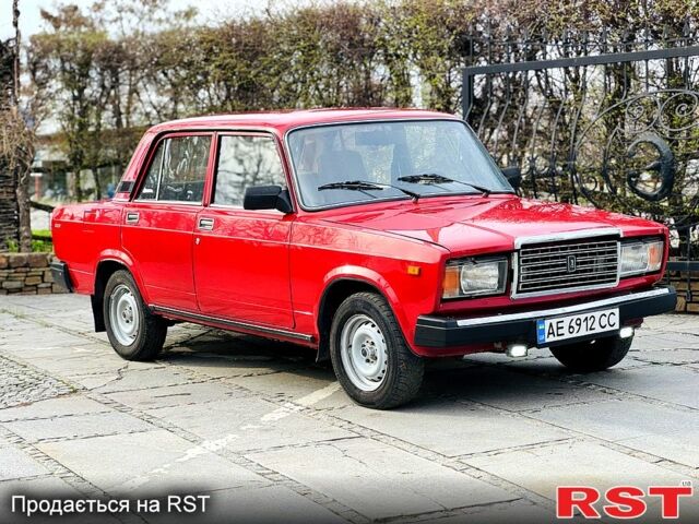 Красный ВАЗ 2107, объемом двигателя 1.5 л и пробегом 200 тыс. км за 1300 $, фото 7 на Automoto.ua