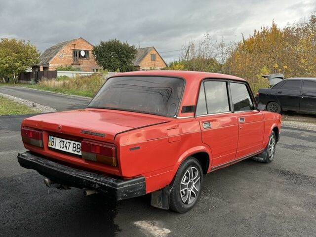 ВАЗ 2107 1996 в Гадяче на Automoto.ua Красный ВАЗ 2107, объемом двигателя 1.5 л и пробегом 81 тыс. км за 800 $, фото 5 на Automoto.ua