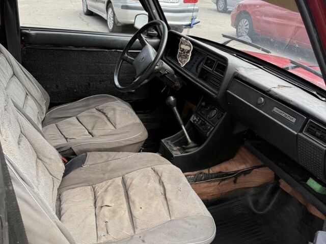 Красный ВАЗ 2107, объемом двигателя 1.5 л и пробегом 200 тыс. км за 400 $, фото 6 на Automoto.ua