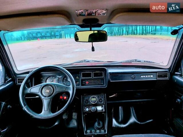 Красный ВАЗ 2107, объемом двигателя 1.5 л и пробегом 97 тыс. км за 1300 $, фото 30 на Automoto.ua