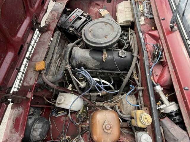 Красный ВАЗ 2107, объемом двигателя 1.5 л и пробегом 200 тыс. км за 400 $, фото 7 на Automoto.ua