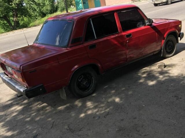 Красный ВАЗ 2107, объемом двигателя 1 л и пробегом 67 тыс. км за 588 $, фото 4 на Automoto.ua