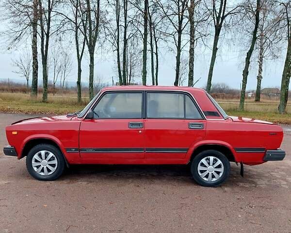 Красный ВАЗ 2107, объемом двигателя 1.5 л и пробегом 97 тыс. км за 1300 $, фото 15 на Automoto.ua