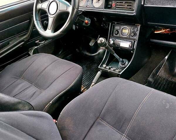 Красный ВАЗ 2107, объемом двигателя 1.5 л и пробегом 97 тыс. км за 1300 $, фото 31 на Automoto.ua