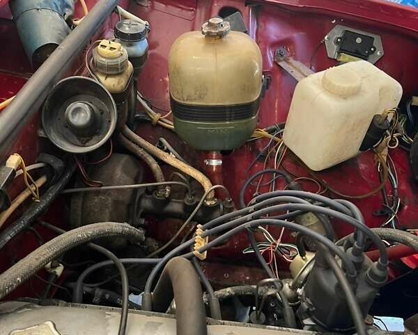Красный ВАЗ 2107, объемом двигателя 1.5 л и пробегом 70 тыс. км за 1500 $, фото 2 на Automoto.ua