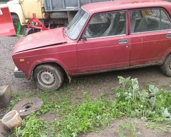 Красный ВАЗ 2107, объемом двигателя 1.45 л и пробегом 200 тыс. км за 550 $, фото 5 на Automoto.ua