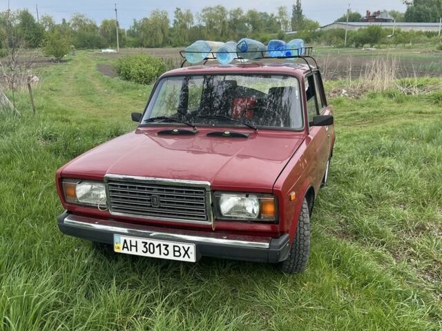 Красный ВАЗ 2107, объемом двигателя 1.5 л и пробегом 48 тыс. км за 1250 $, фото 3 на Automoto.ua