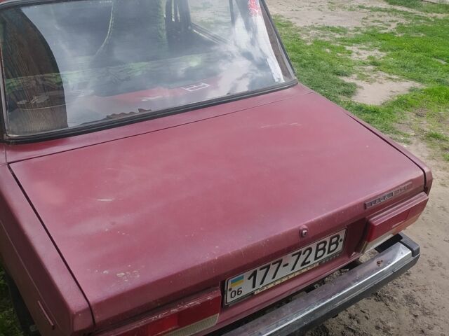 Красный ВАЗ 2107, объемом двигателя 1.5 л и пробегом 165 тыс. км за 16000 $, фото 4 на Automoto.ua