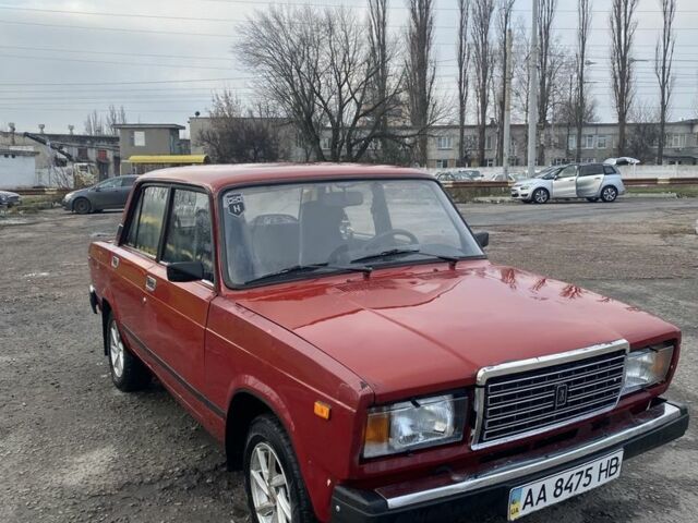 Красный ВАЗ 2107, объемом двигателя 1.5 л и пробегом 62 тыс. км за 899 $, фото 1 на Automoto.ua