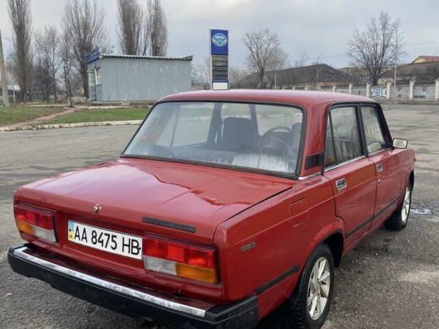 Красный ВАЗ 2107, объемом двигателя 1.5 л и пробегом 62 тыс. км за 899 $, фото 4 на Automoto.ua