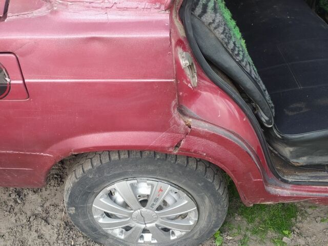 Красный ВАЗ 2107, объемом двигателя 1.5 л и пробегом 165 тыс. км за 16000 $, фото 5 на Automoto.ua