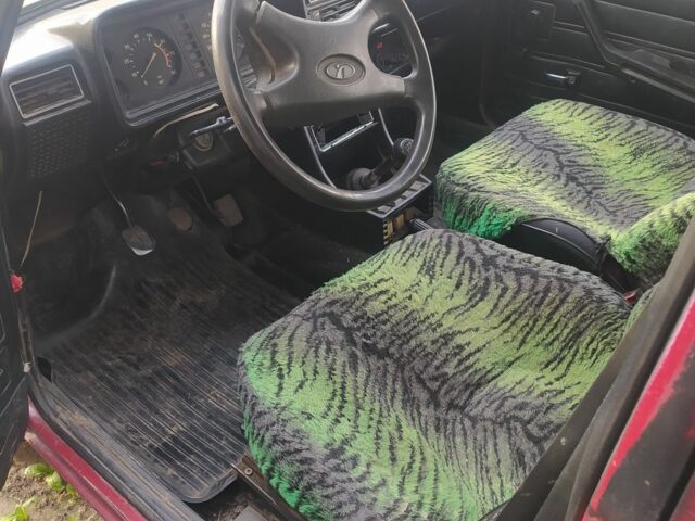 Красный ВАЗ 2107, объемом двигателя 1.5 л и пробегом 165 тыс. км за 16000 $, фото 7 на Automoto.ua