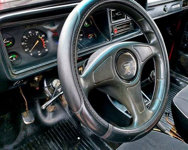 Красный ВАЗ 2107, объемом двигателя 1.5 л и пробегом 97 тыс. км за 1300 $, фото 28 на Automoto.ua