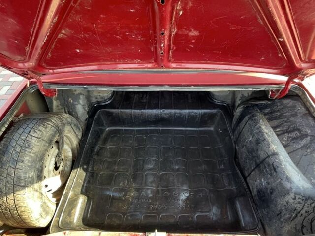 Красный ВАЗ 2107, объемом двигателя 1.5 л и пробегом 3 тыс. км за 650 $, фото 10 на Automoto.ua