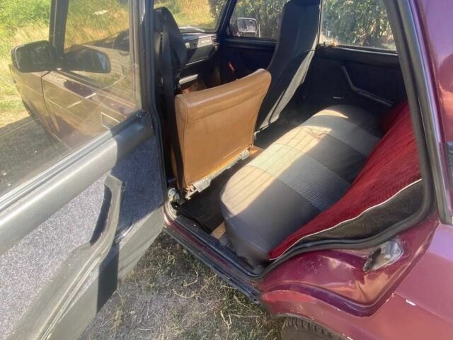 Красный ВАЗ 2107, объемом двигателя 1.5 л и пробегом 222 тыс. км за 655 $, фото 3 на Automoto.ua
