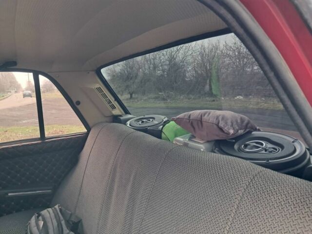 ВАЗ 2107 1998 в Житомире на Automoto.ua Красный ВАЗ 2107, объемом двигателя 1.6 л и пробегом 3 тыс. км за 1150 $, фото 2 на Automoto.ua