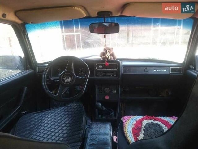 Красный ВАЗ 2107, объемом двигателя 1.6 л и пробегом 100 тыс. км за 850 $, фото 4 на Automoto.ua