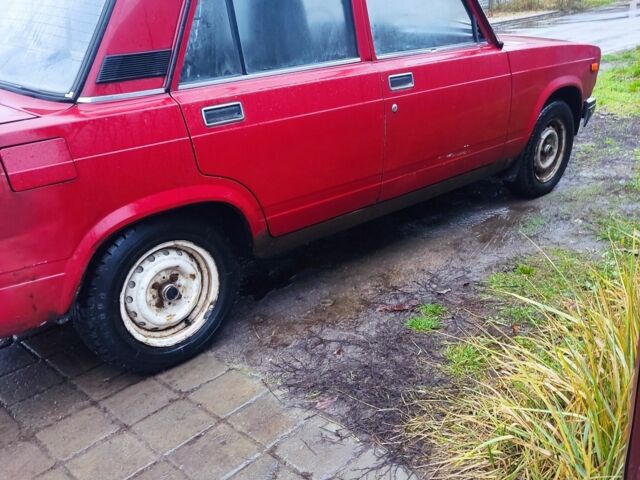 Красный ВАЗ 2107, объемом двигателя 0 л и пробегом 86 тыс. км за 590 $, фото 3 на Automoto.ua