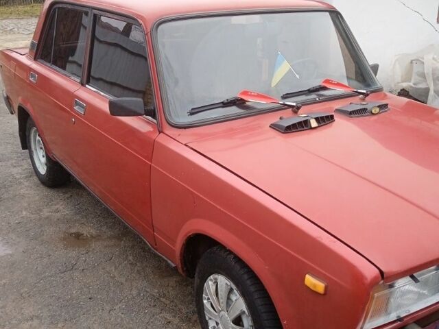 Красный ВАЗ 2107, объемом двигателя 0 л и пробегом 200 тыс. км за 1186 $, фото 3 на Automoto.ua