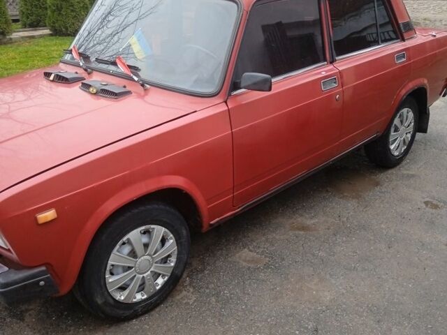 Красный ВАЗ 2107, объемом двигателя 0 л и пробегом 200 тыс. км за 1186 $, фото 1 на Automoto.ua