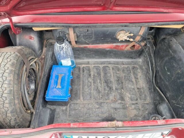 ВАЗ 2107 1998 в Житомире на Automoto.ua Красный ВАЗ 2107, объемом двигателя 1.6 л и пробегом 3 тыс. км за 1150 $, фото 5 на Automoto.ua