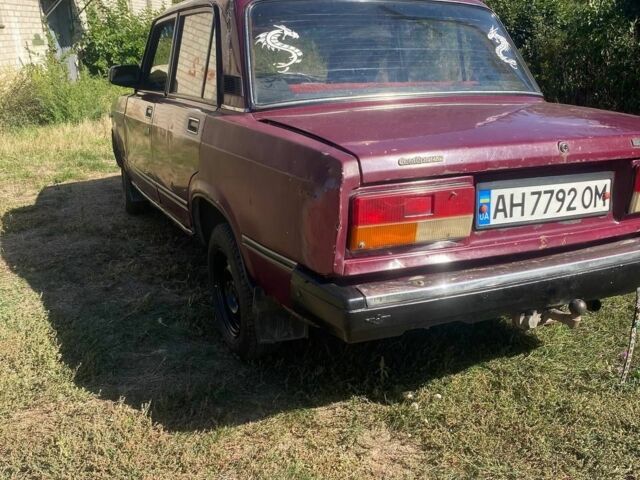 Красный ВАЗ 2107, объемом двигателя 1.5 л и пробегом 222 тыс. км за 655 $, фото 5 на Automoto.ua