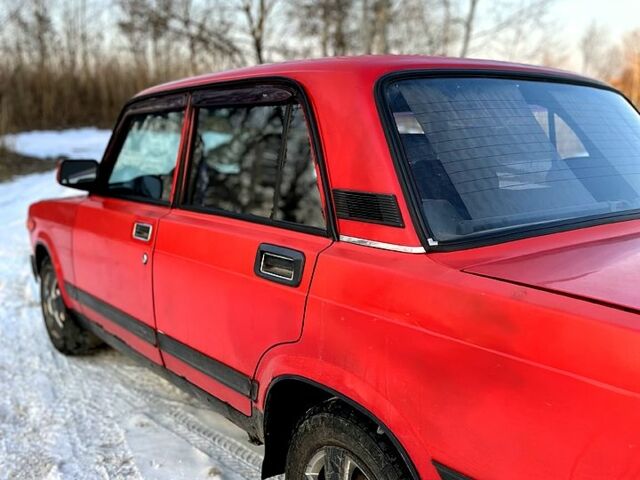 Красный ВАЗ 2107, объемом двигателя 1.6 л и пробегом 0 тыс. км за 1250 $, фото 2 на Automoto.ua