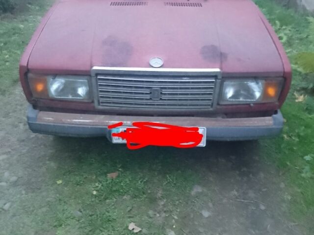 ВАЗ 2107 1998 в Мукачеве на Automoto.ua Красный ВАЗ 2107, объемом двигателя 1 л и пробегом 34 тыс. км за 167 $, фото 3 на Automoto.ua
