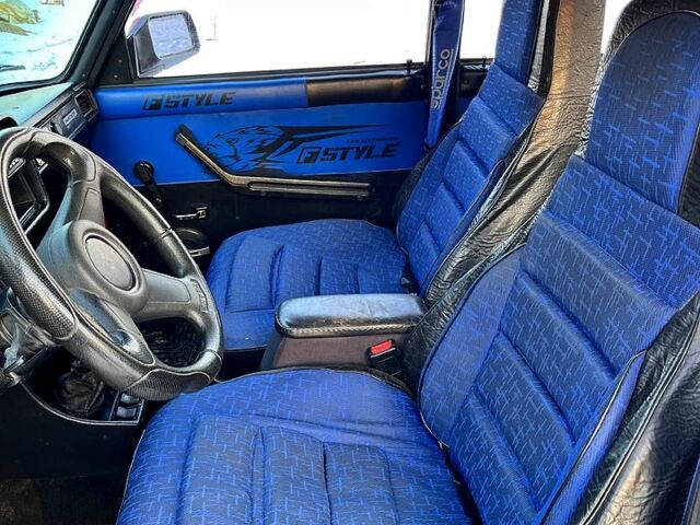 Красный ВАЗ 2107, объемом двигателя 1.6 л и пробегом 0 тыс. км за 1250 $, фото 4 на Automoto.ua