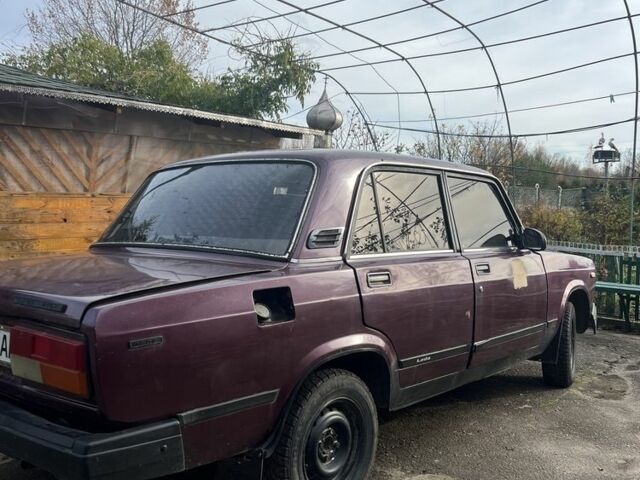 Красный ВАЗ 2107, объемом двигателя 1.6 л и пробегом 5 тыс. км за 430 $, фото 2 на Automoto.ua