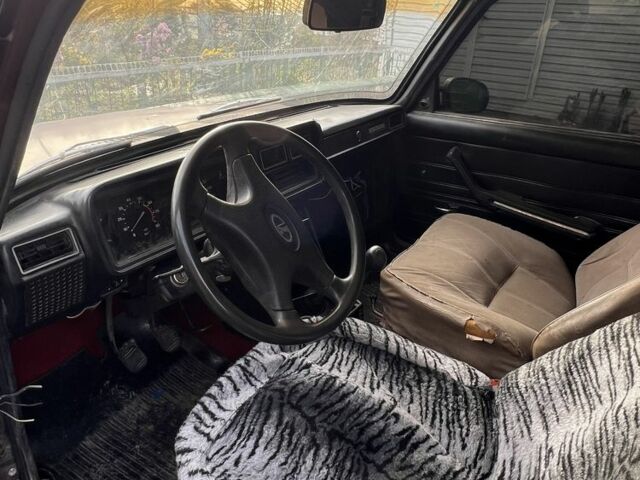 Красный ВАЗ 2107, объемом двигателя 1.6 л и пробегом 5 тыс. км за 430 $, фото 6 на Automoto.ua