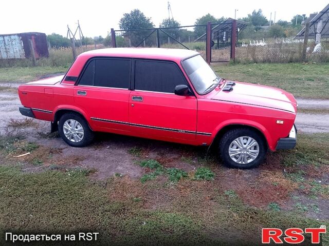 Червоний ВАЗ 2107, об'ємом двигуна 1.5 л та пробігом 258 тис. км за 1000 $, фото 4 на Automoto.ua
