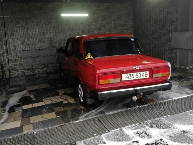 Красный ВАЗ 2107, объемом двигателя 1.1 л и пробегом 100 тыс. км за 469 $, фото 4 на Automoto.ua