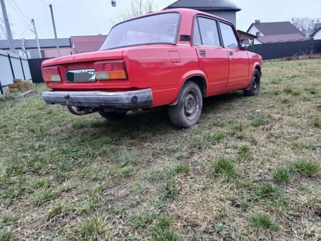 Красный ВАЗ 2107, объемом двигателя 1.5 л и пробегом 82 тыс. км за 1100 $, фото 3 на Automoto.ua