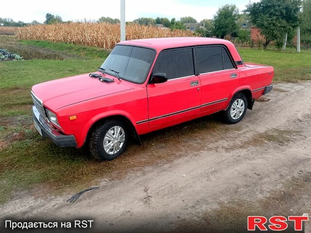 Червоний ВАЗ 2107, об'ємом двигуна 1.5 л та пробігом 258 тис. км за 1000 $, фото 5 на Automoto.ua