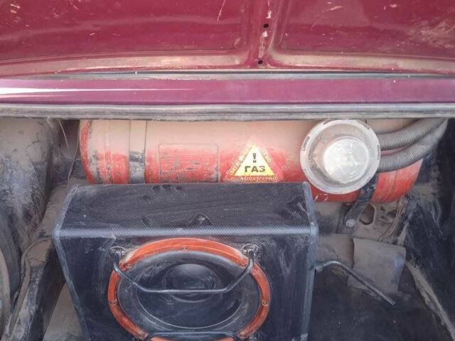 Красный ВАЗ 2107, объемом двигателя 0 л и пробегом 2 тыс. км за 432 $, фото 8 на Automoto.ua