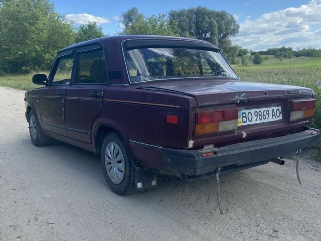 Красный ВАЗ 2107, объемом двигателя 1.5 л и пробегом 3 тыс. км за 450 $, фото 1 на Automoto.ua