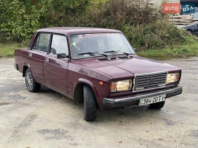 Красный ВАЗ 2107, объемом двигателя 1.5 л и пробегом 100 тыс. км за 599 $, фото 5 на Automoto.ua