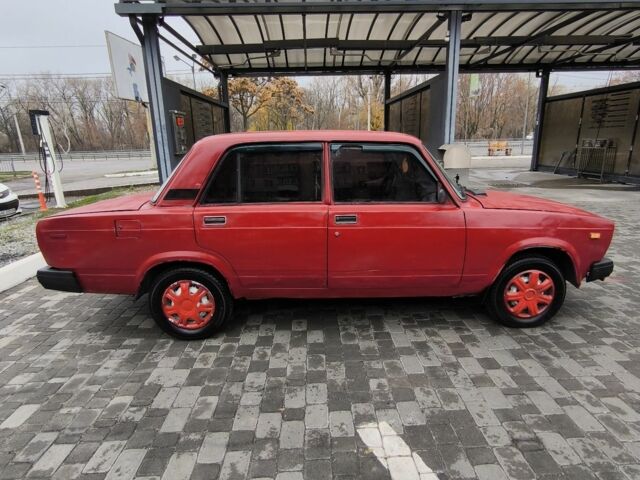 Червоний ВАЗ 2107, об'ємом двигуна 0 л та пробігом 222 тис. км за 350 $, фото 3 на Automoto.ua