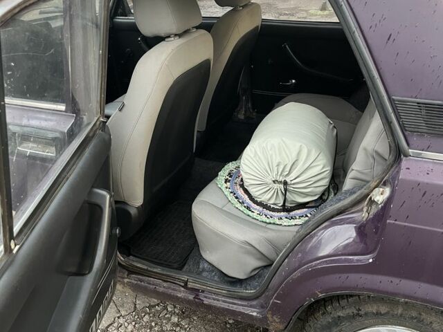 Червоний ВАЗ 2107, об'ємом двигуна 1.5 л та пробігом 2 тис. км за 800 $, фото 6 на Automoto.ua