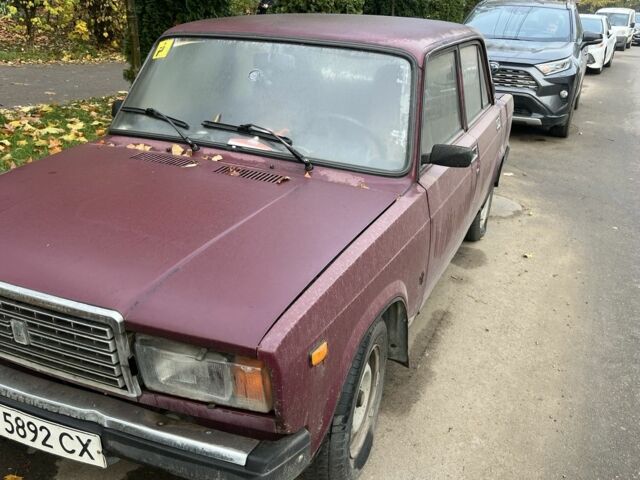 Красный ВАЗ 2107, объемом двигателя 1.5 л и пробегом 135 тыс. км за 1100 $, фото 3 на Automoto.ua