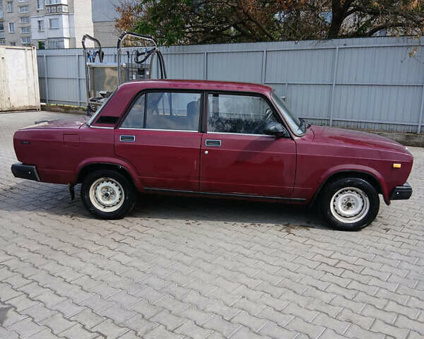 ВАЗ 2107 2001 в Славянске на Automoto.ua Красный ВАЗ 2107, объемом двигателя 1.5 л и пробегом 113 тыс. км за 1453 $, фото 4 на Automoto.ua