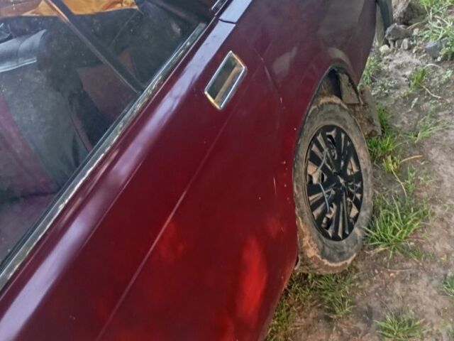 Красный ВАЗ 2107, объемом двигателя 9 л и пробегом 2 тыс. км за 650 $, фото 3 на Automoto.ua