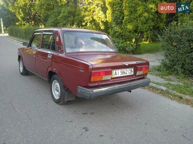 Красный ВАЗ 2107, объемом двигателя 1.5 л и пробегом 145 тыс. км за 850 $, фото 1 на Automoto.ua