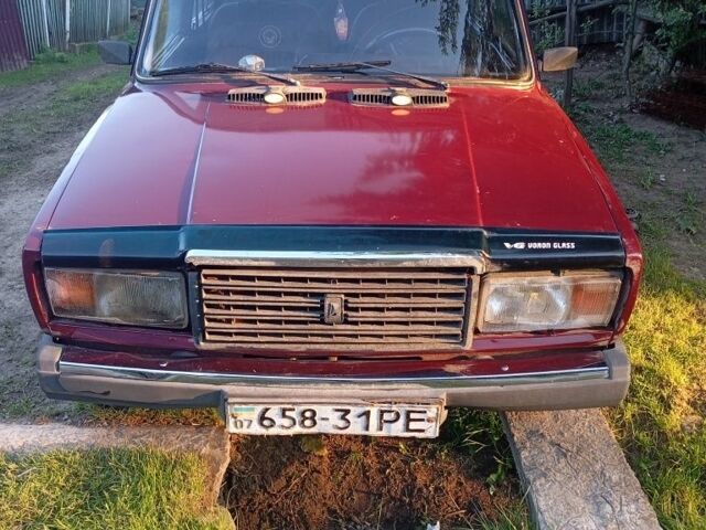 Красный ВАЗ 2107, объемом двигателя 9 л и пробегом 2 тыс. км за 650 $, фото 2 на Automoto.ua