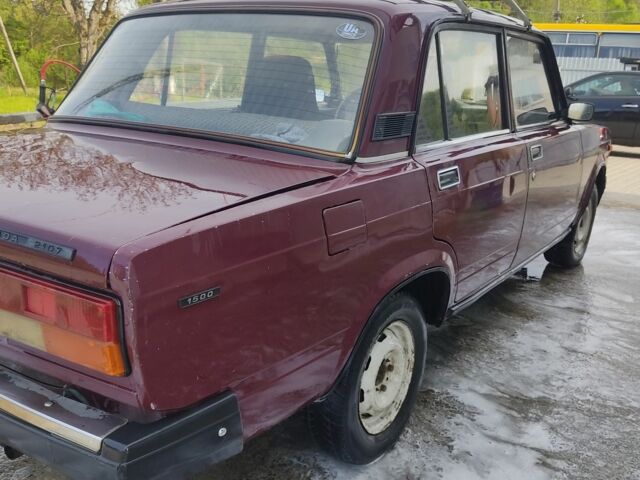 Красный ВАЗ 2107, объемом двигателя 1.5 л и пробегом 140 тыс. км за 350 $, фото 11 на Automoto.ua