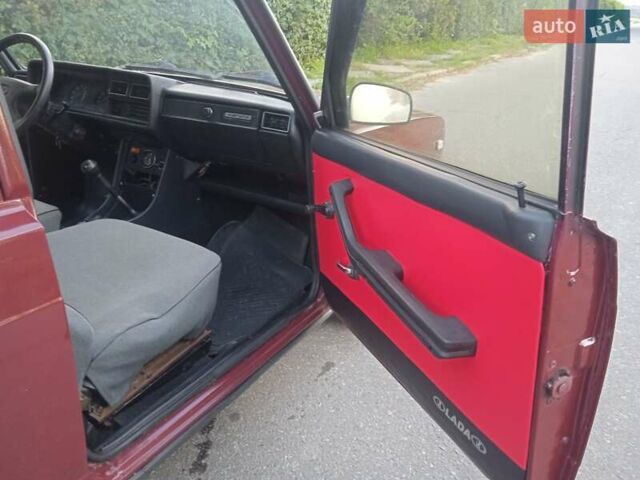 Красный ВАЗ 2107, объемом двигателя 1.5 л и пробегом 145 тыс. км за 850 $, фото 17 на Automoto.ua